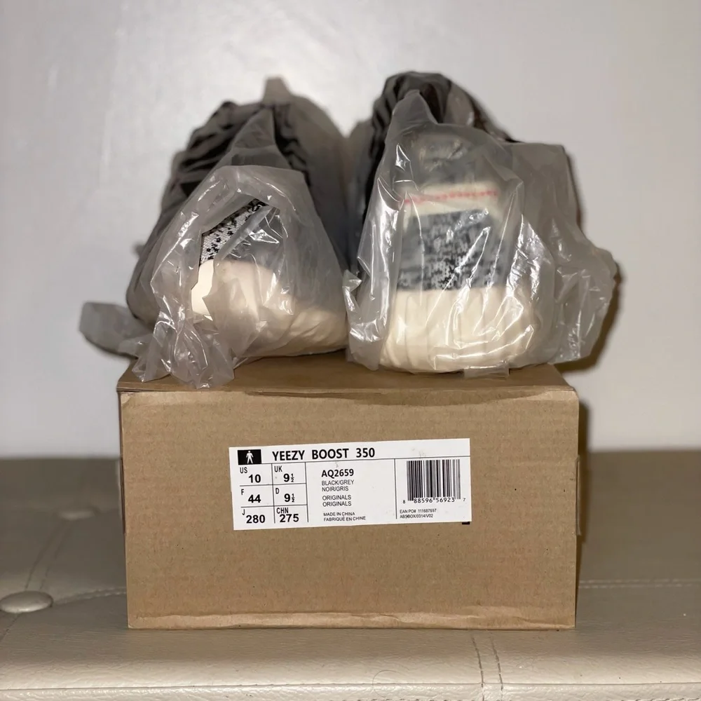 adidas YEEZY- Yeezy Boost 350 “Turtle Dove” sneakers - Picture 5 of 5